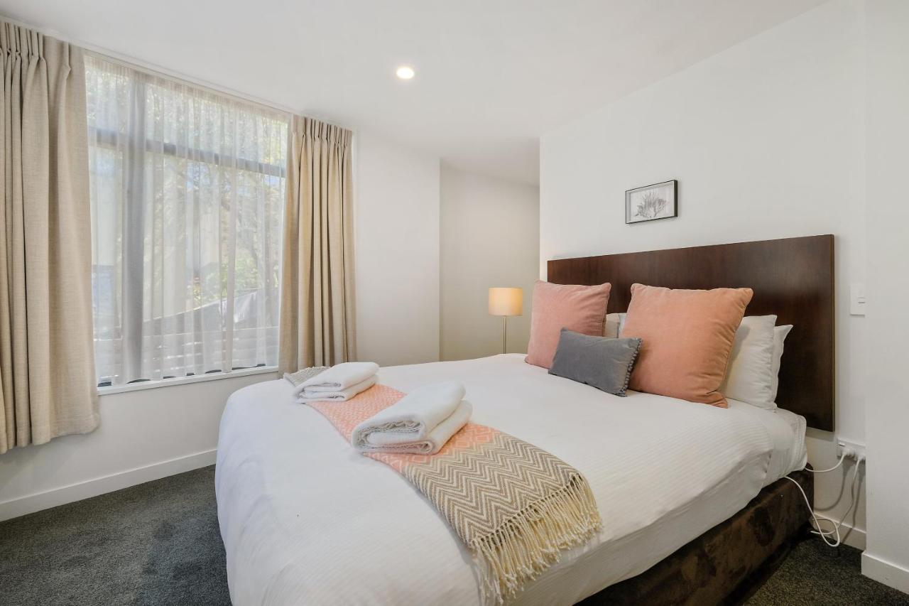 The Alps Apartment Three Bedroom Квинстаун Экстерьер фото