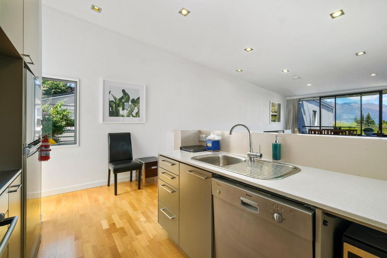 The Alps Apartment Three Bedroom Квинстаун Экстерьер фото