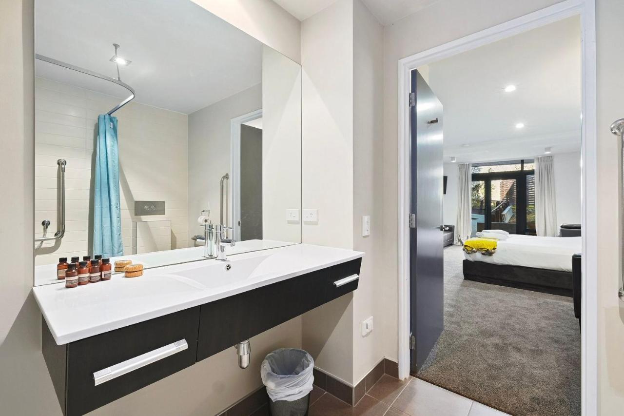 The Alps Apartment Three Bedroom Квинстаун Экстерьер фото